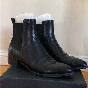 Vince Yarmon Black Leather Chelsea Boots Size 8.5